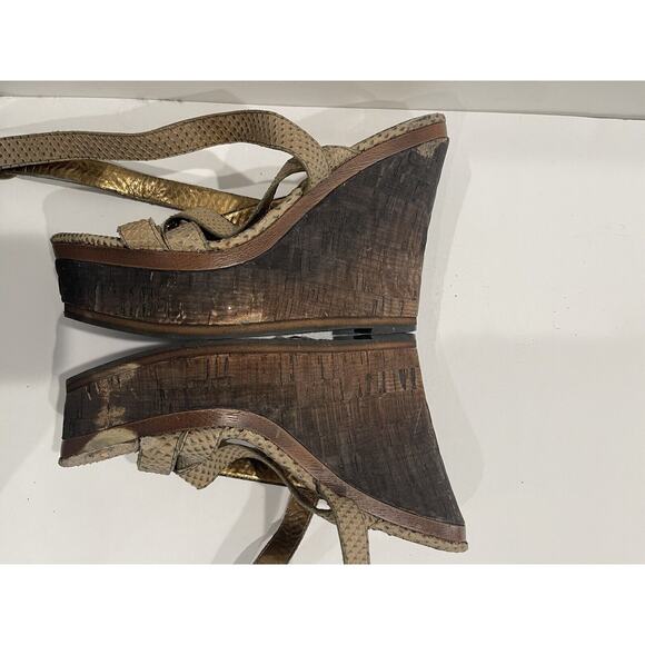 Fergie Womens Gladiator Strappy RUSHER Platform Dark Beige Tones size 10 - Picture 9 of 10